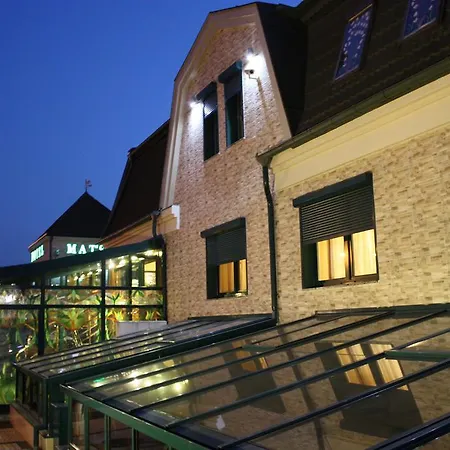 Hotel Mat's 3*