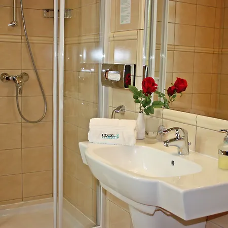 Mat's 3* Poznań