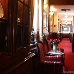 Mat's Hotell