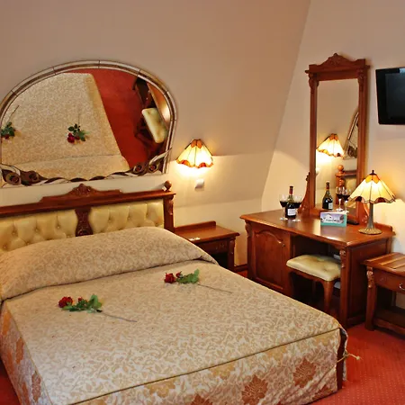 Mat's Hotel