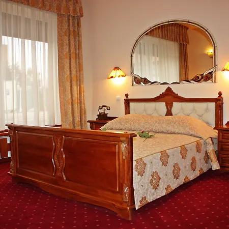 Mat's Hotel 3*