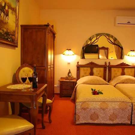 Mat's Hotel 3*